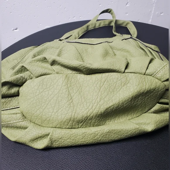 Rosetti Green Shoulder Purse - Picture 4 of 12